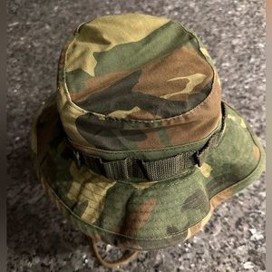 Kids camo hat size 6 3/4